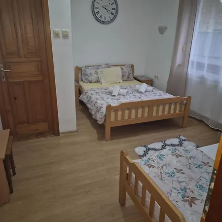 Apartment Prenociste Aurelia *